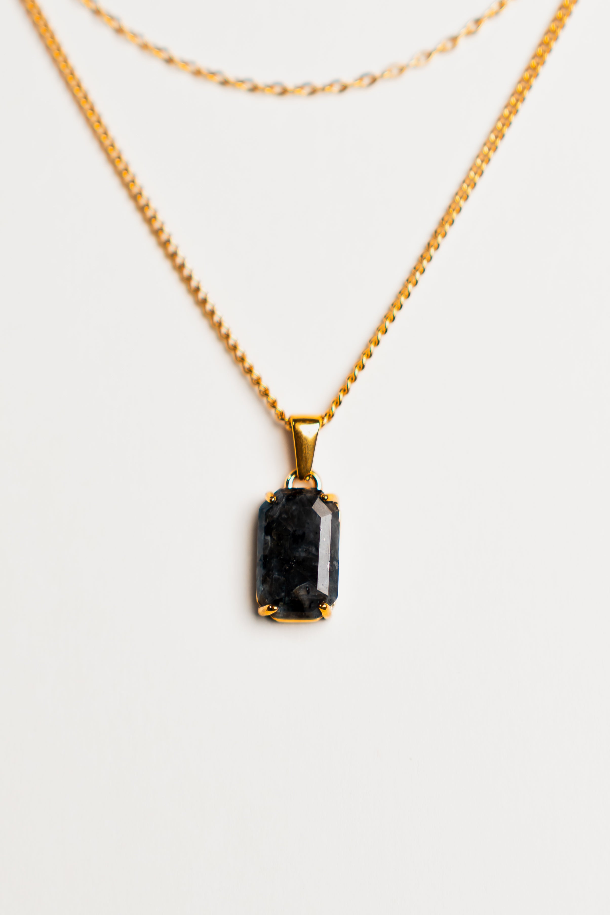 Spectrolite Pendant - Gold