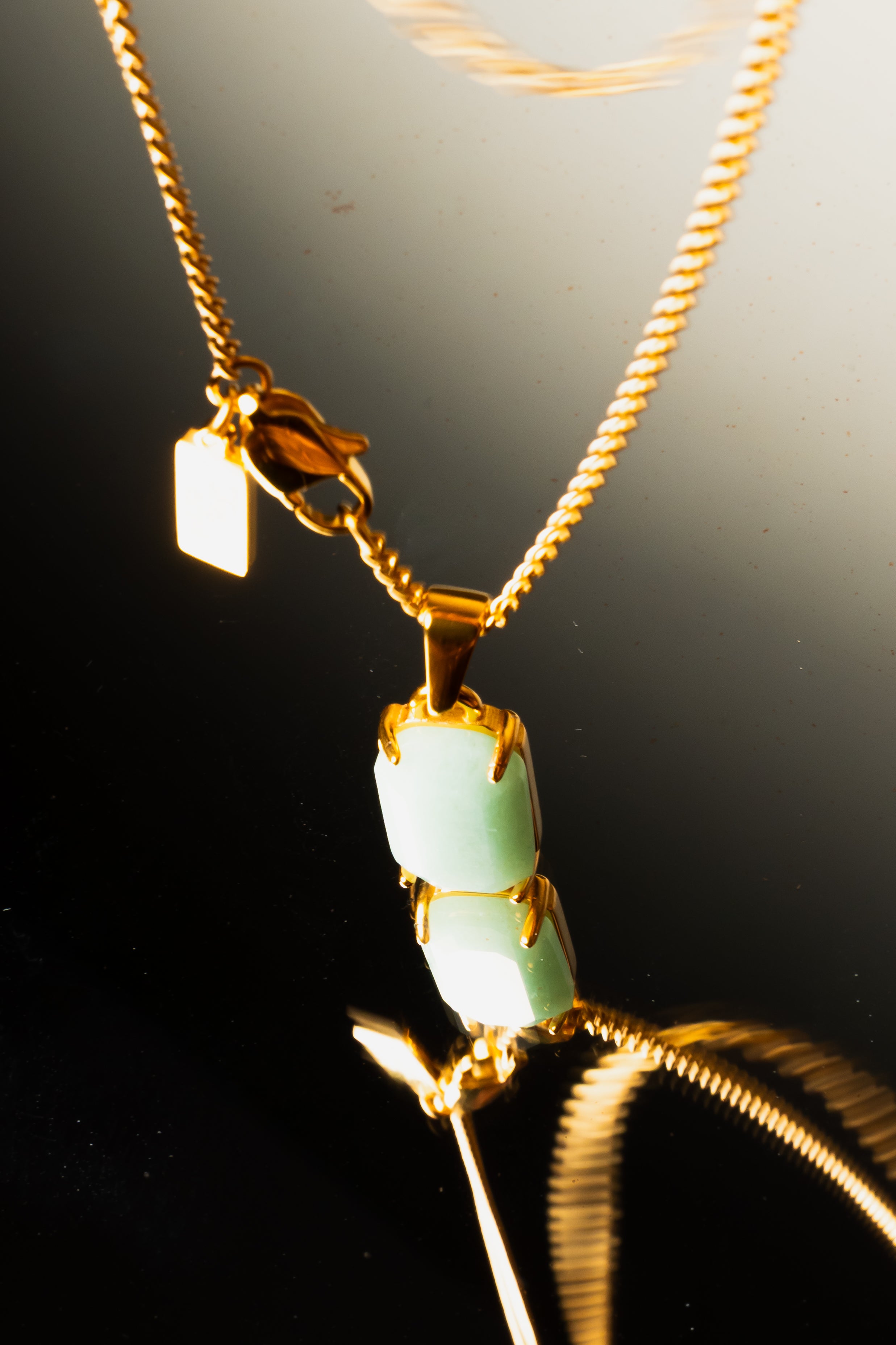 Aventurine Pendant - Gold