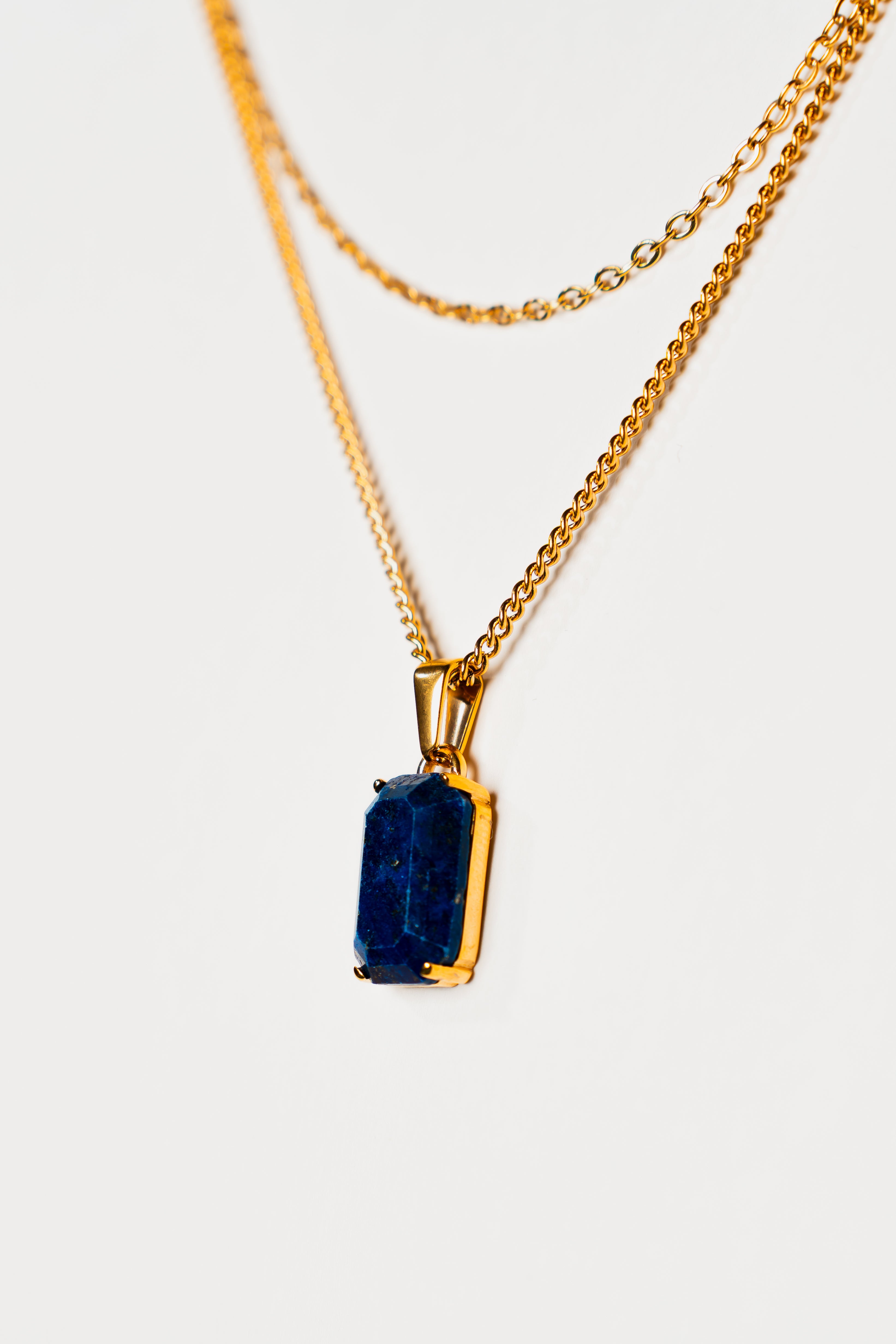 Lapis lazuli Pendant - Gold