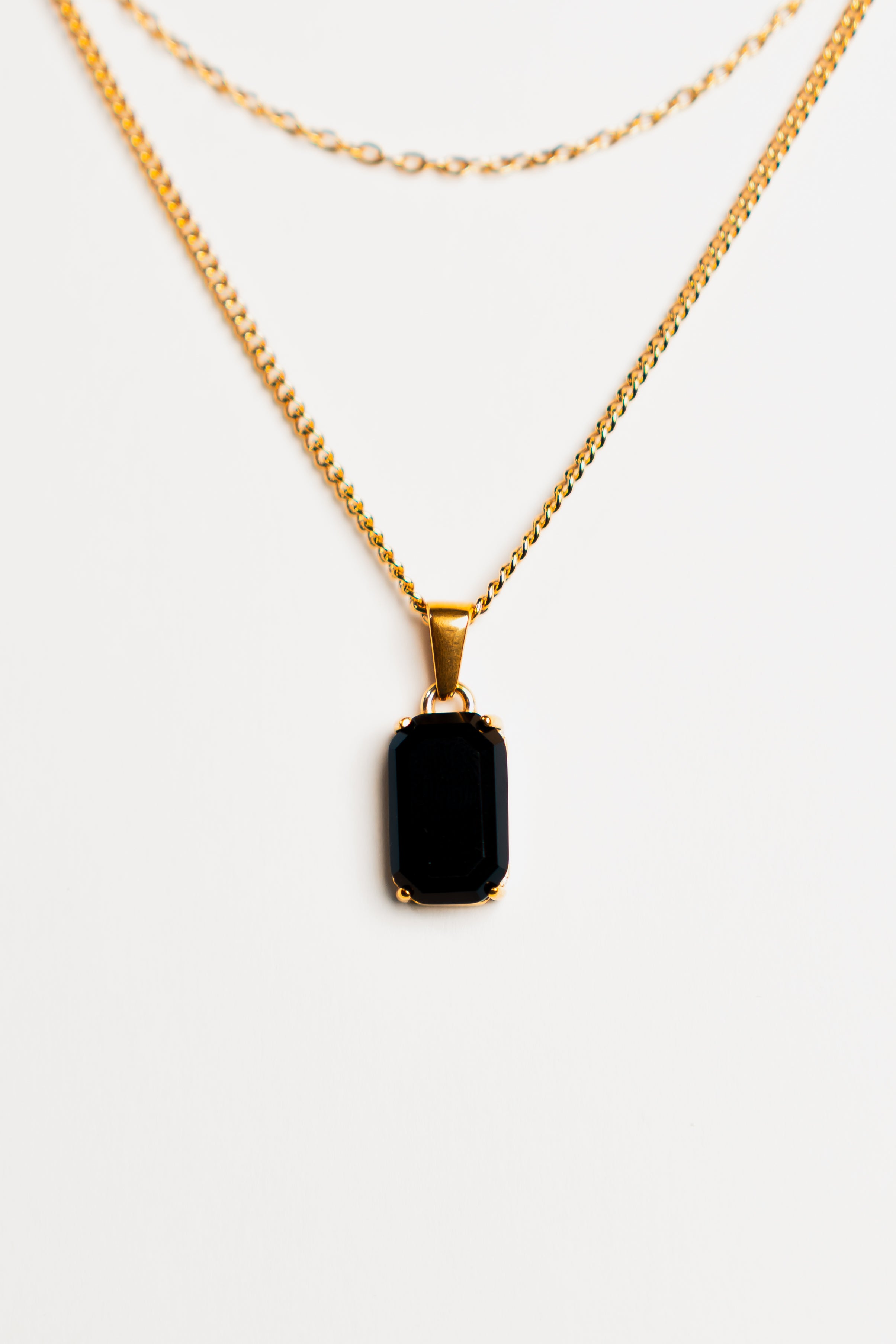 Onyx Pendant - Gold