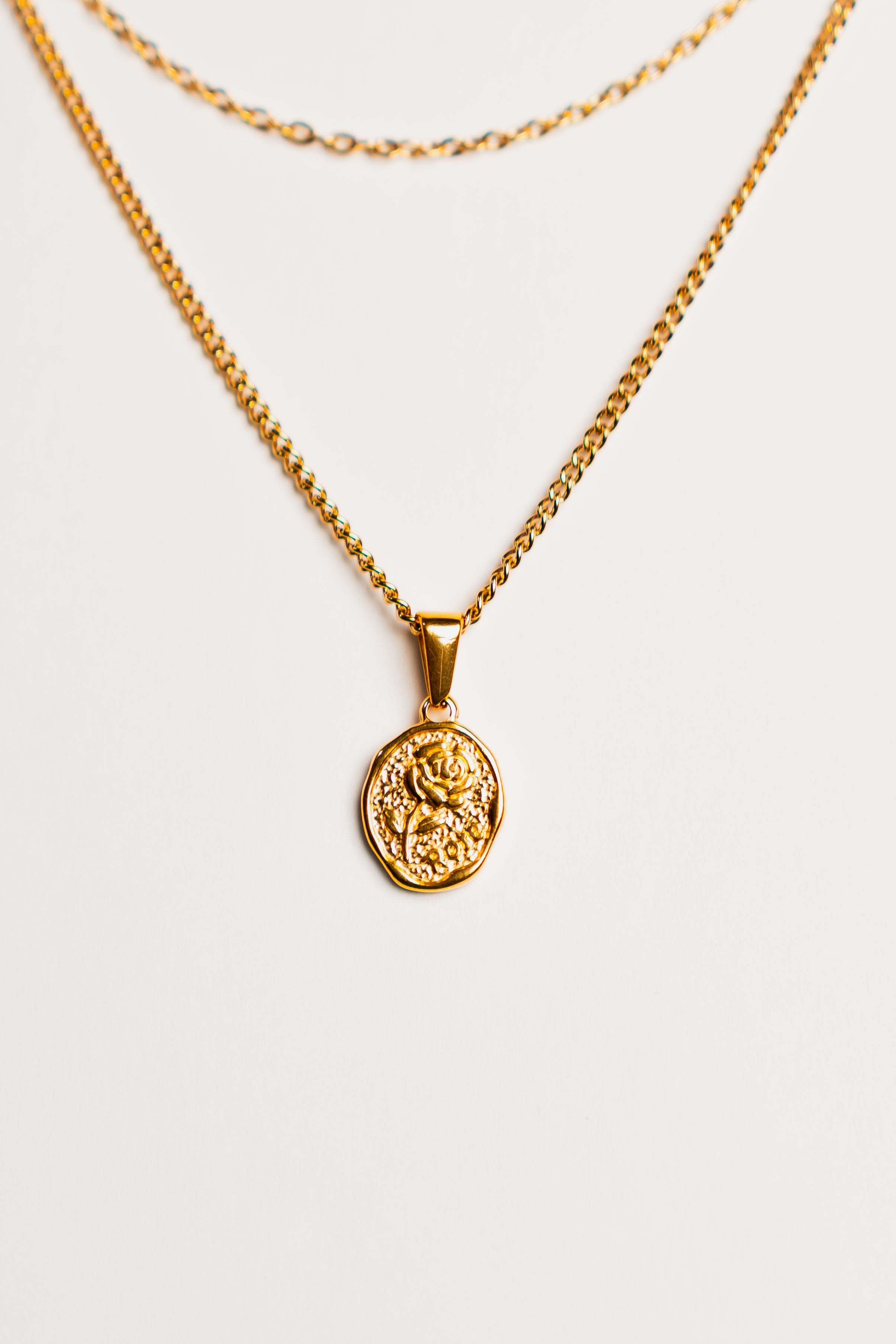 Rose Pendant - Gold
