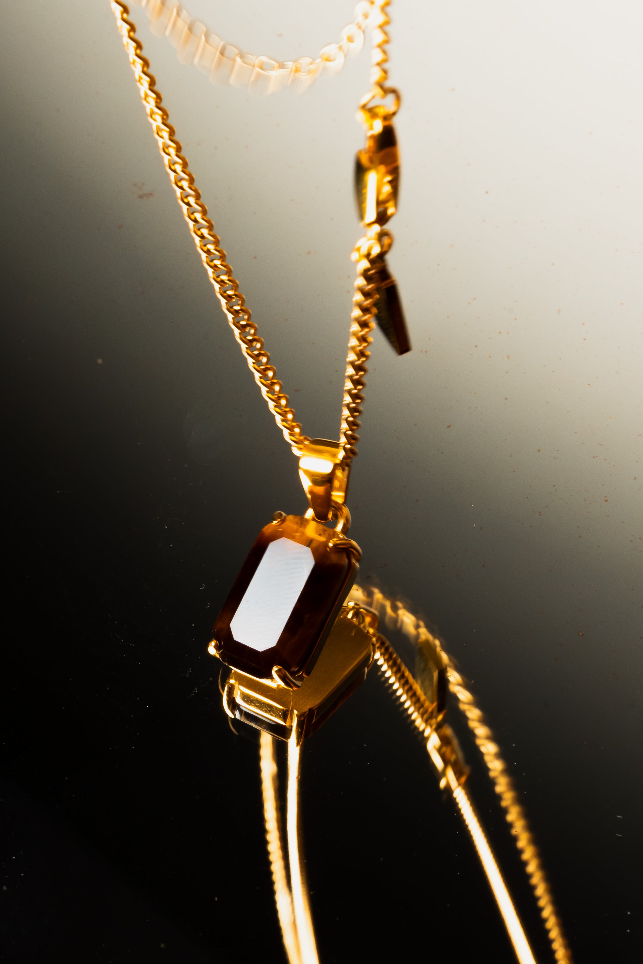 Tiger Eye Pendant - Gold